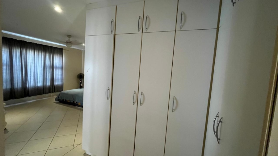 3 Bedroom Property for Sale in Wavecrest Eastern Cape